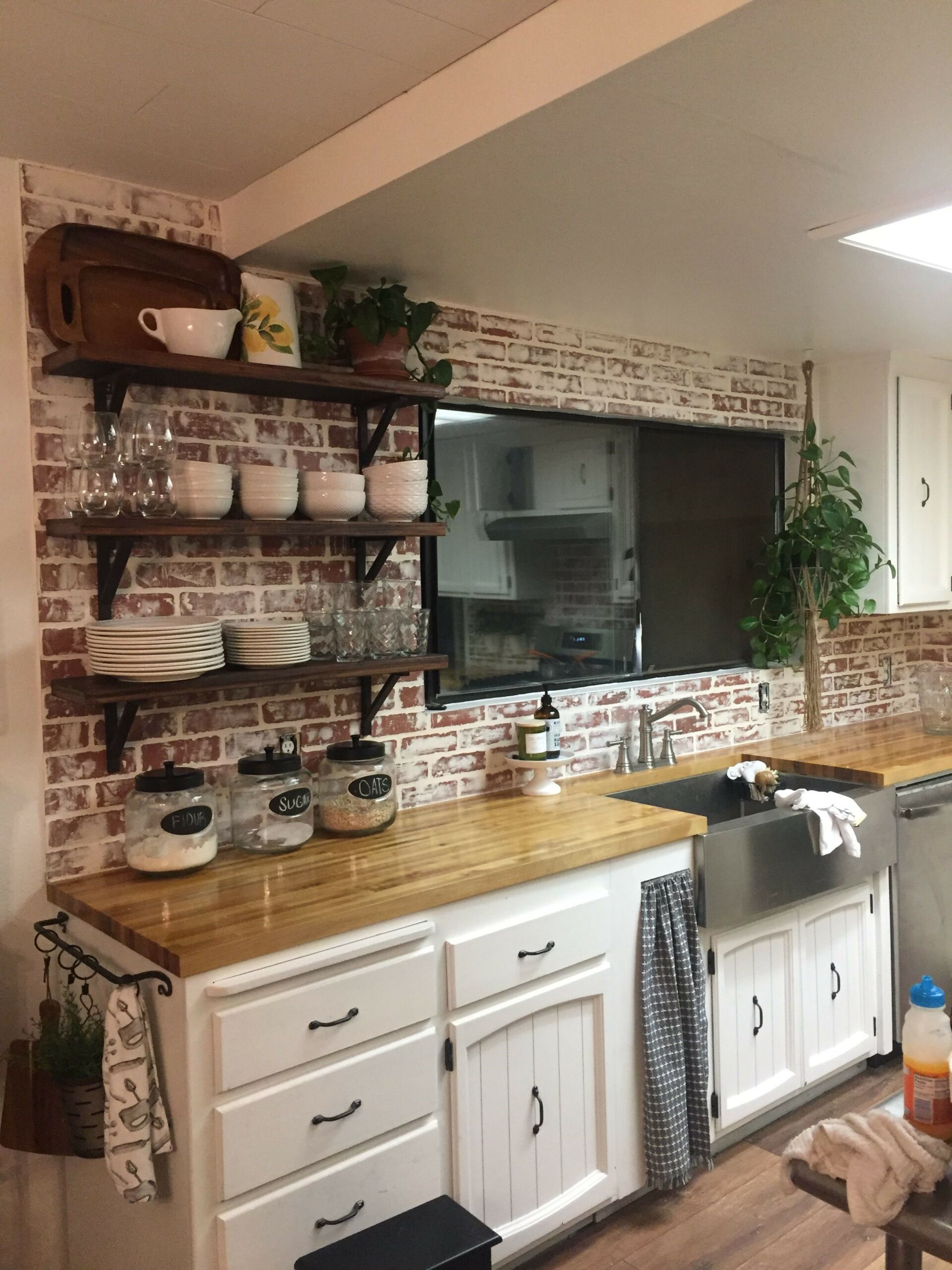 Farmhouse Kitchen Brick Backsplash 38