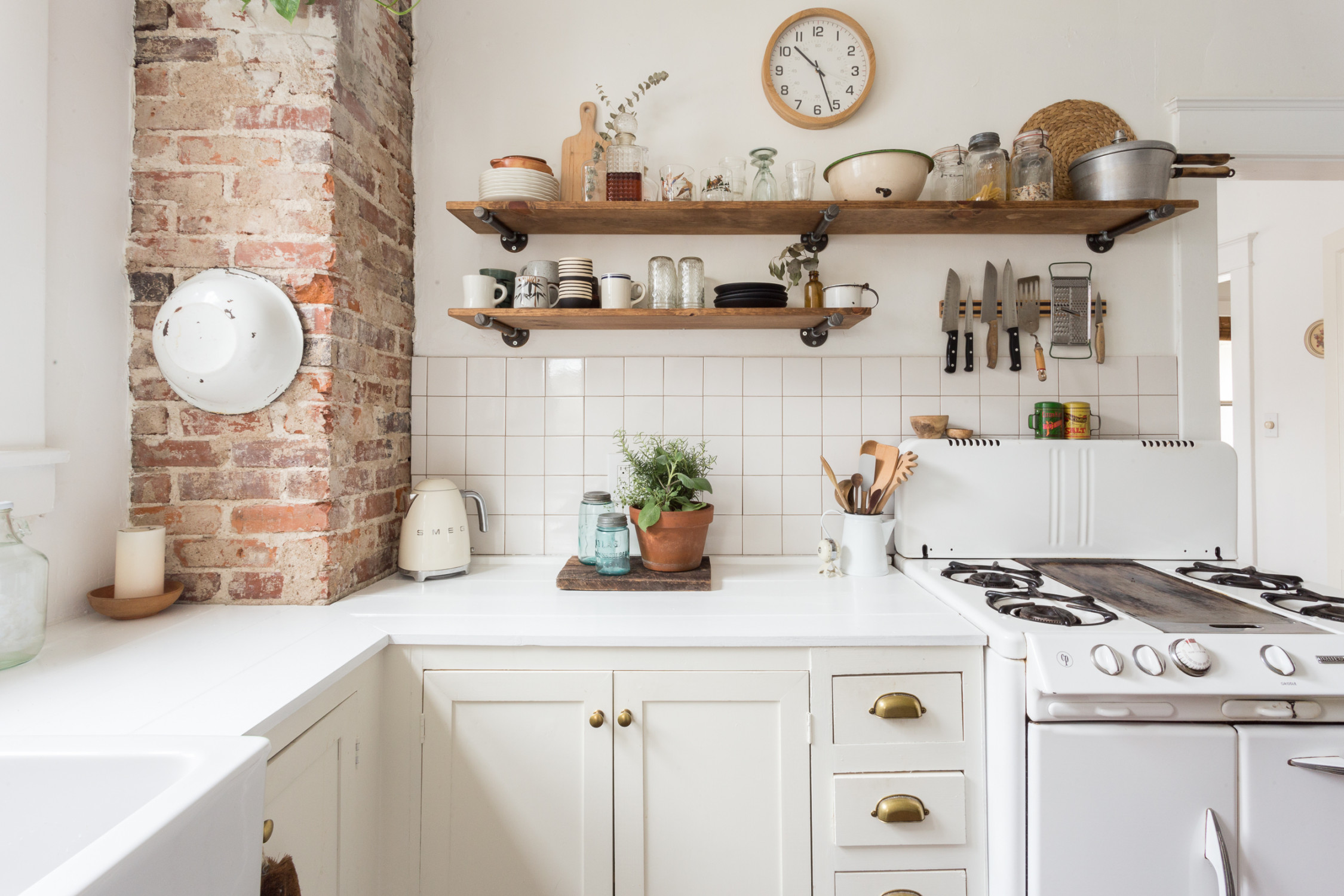 Cheap Kitchen Cabinets: The Best Places to Shop for Them