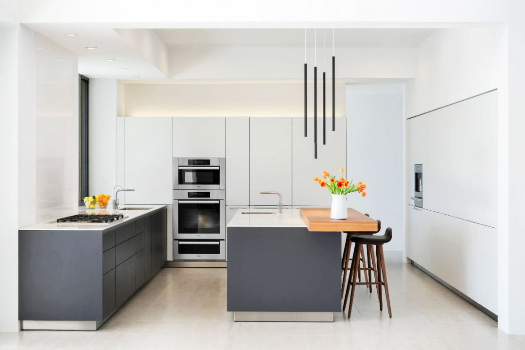 Gorgeous Grey and White Kitchens that Get Their Mix Right