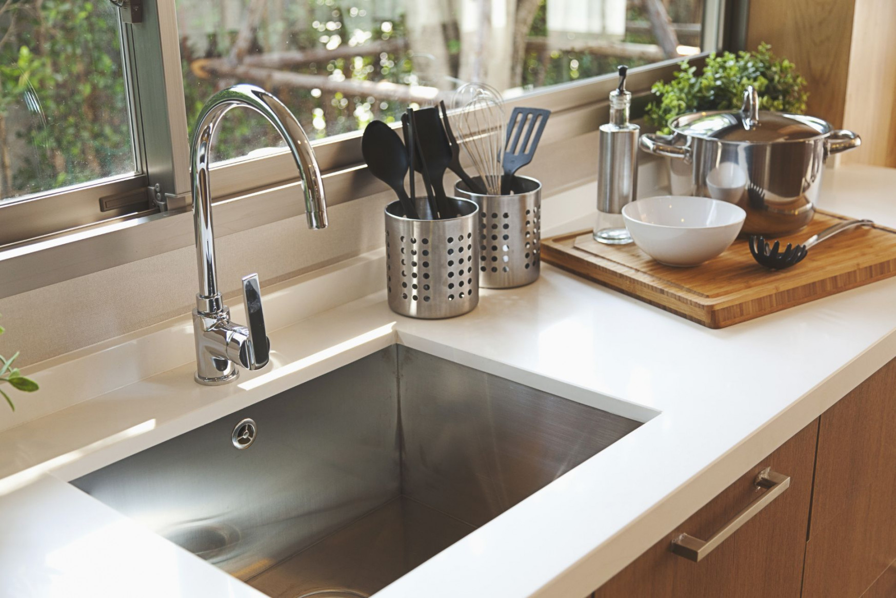 Kitchen Sink Designs for   Top  Modern Kitchen Sink Ideas