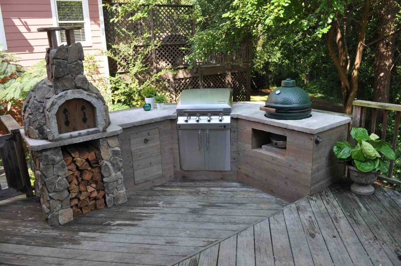 Outdoor Kitchen Plans with Cost-Effective Accents