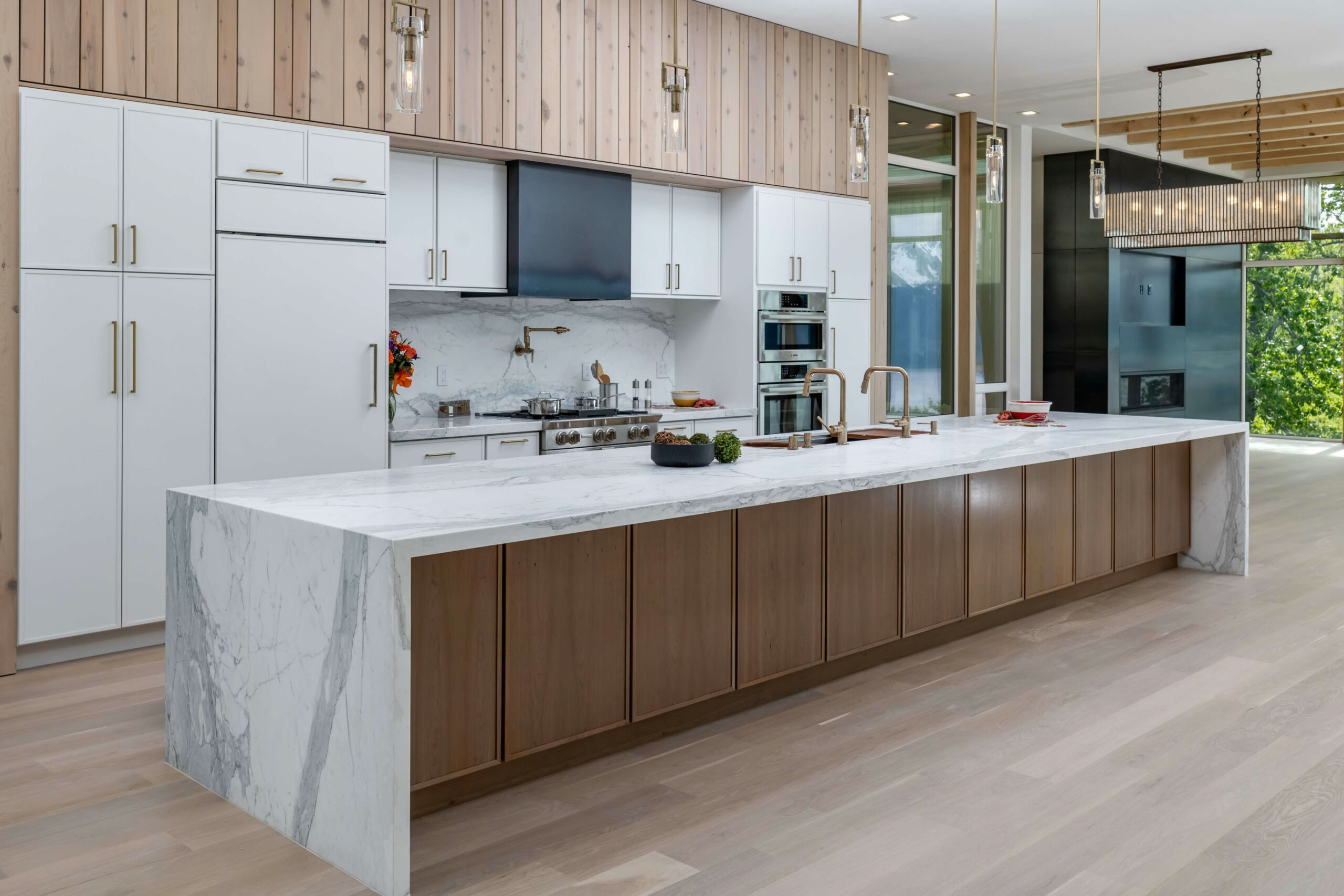 A Cutting-Edge Alaskan Kitchen with Captivating Views