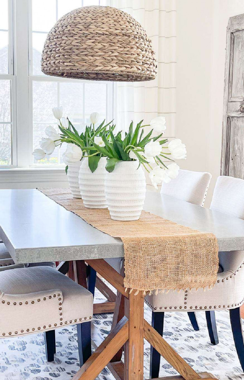 Beautiful And Easy Dining Room Table Centerpiece ideas - StoneGable