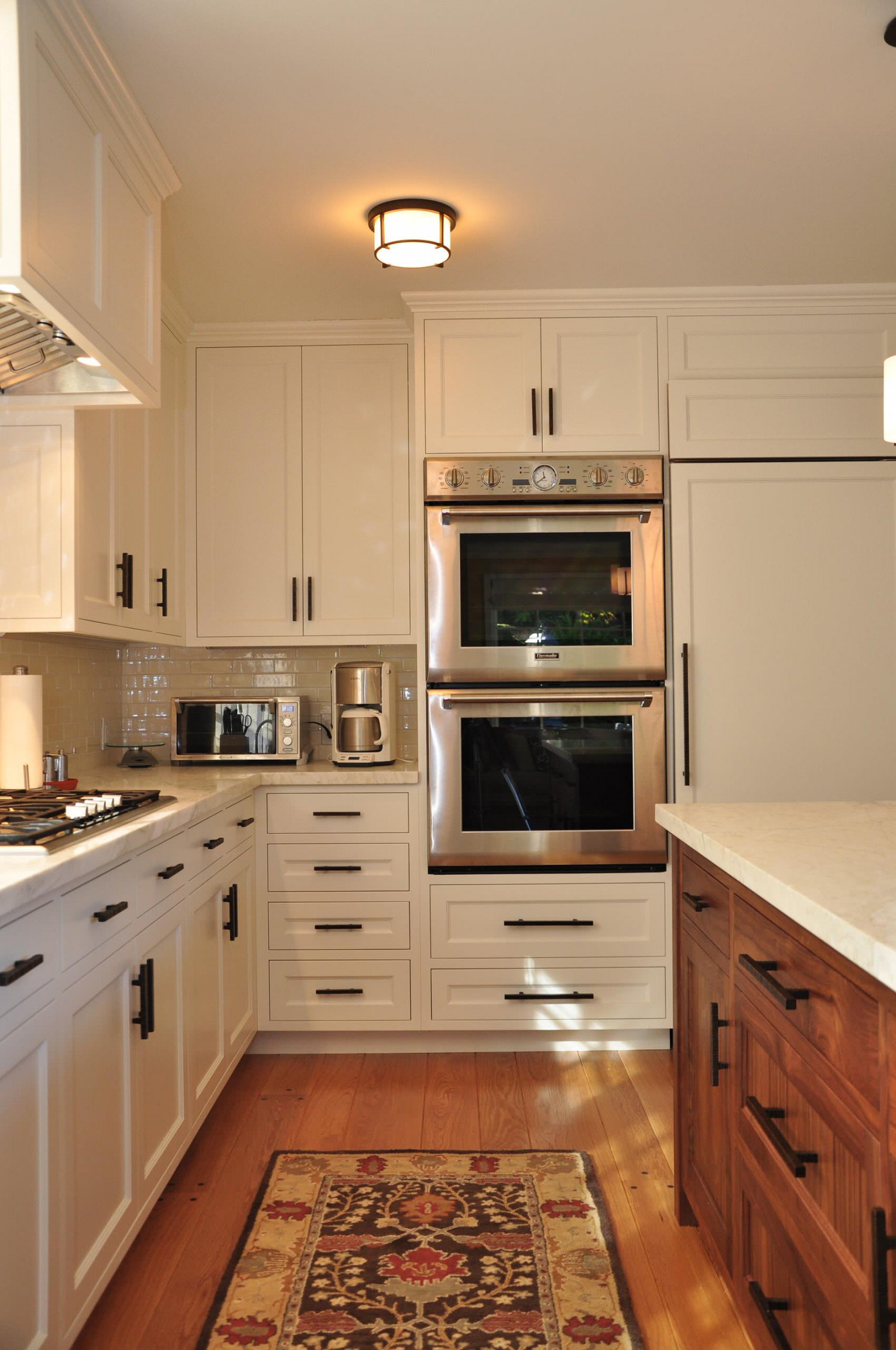 Double Oven Kitchen - Photos & Ideas  Houzz