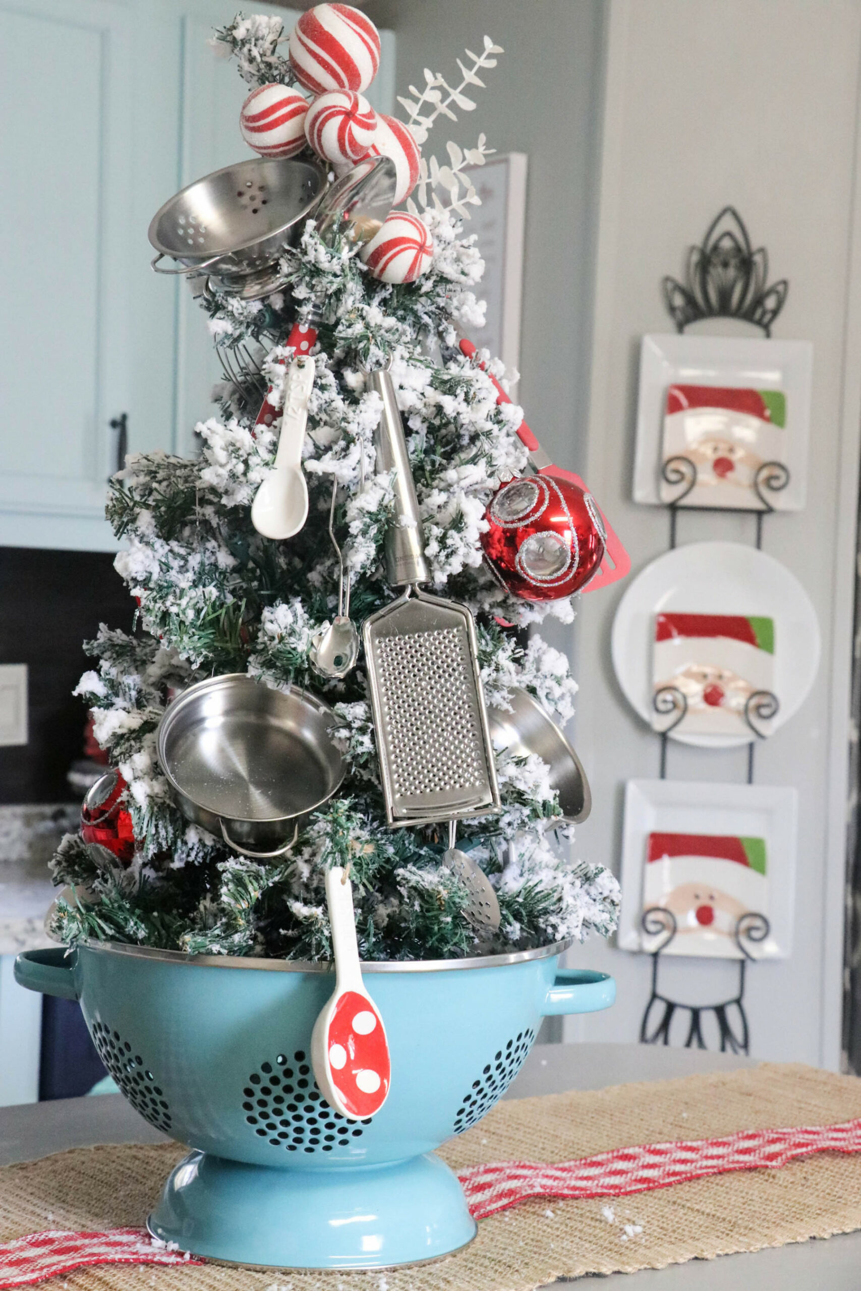 Kitchen Christmas Tree - Re-Fabbed