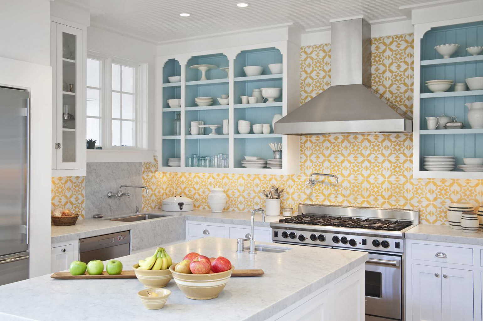 Kitchen with Yellow Backsplash Ideas You