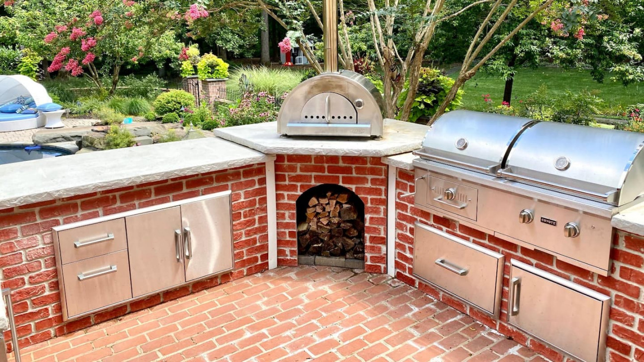 Outdoor Kitchen Designs