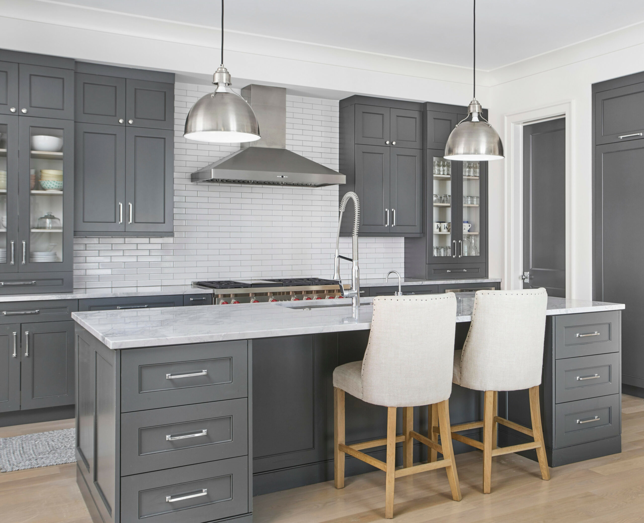 Sophisticated Gray Kitchen Ideas - Chic Gray Kitchens