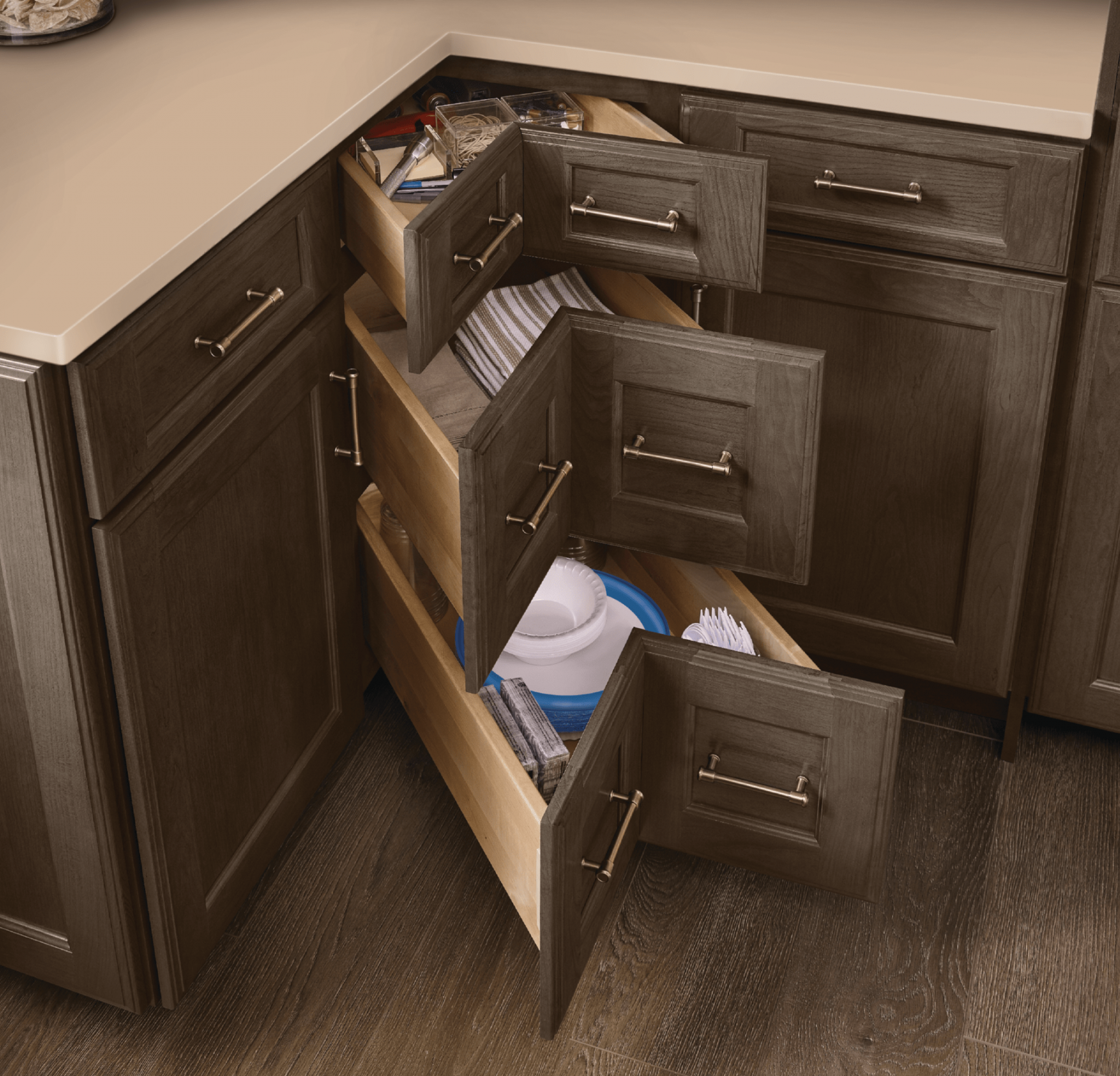 Base Corner Drawer Cabinet - Cardell Cabinetry