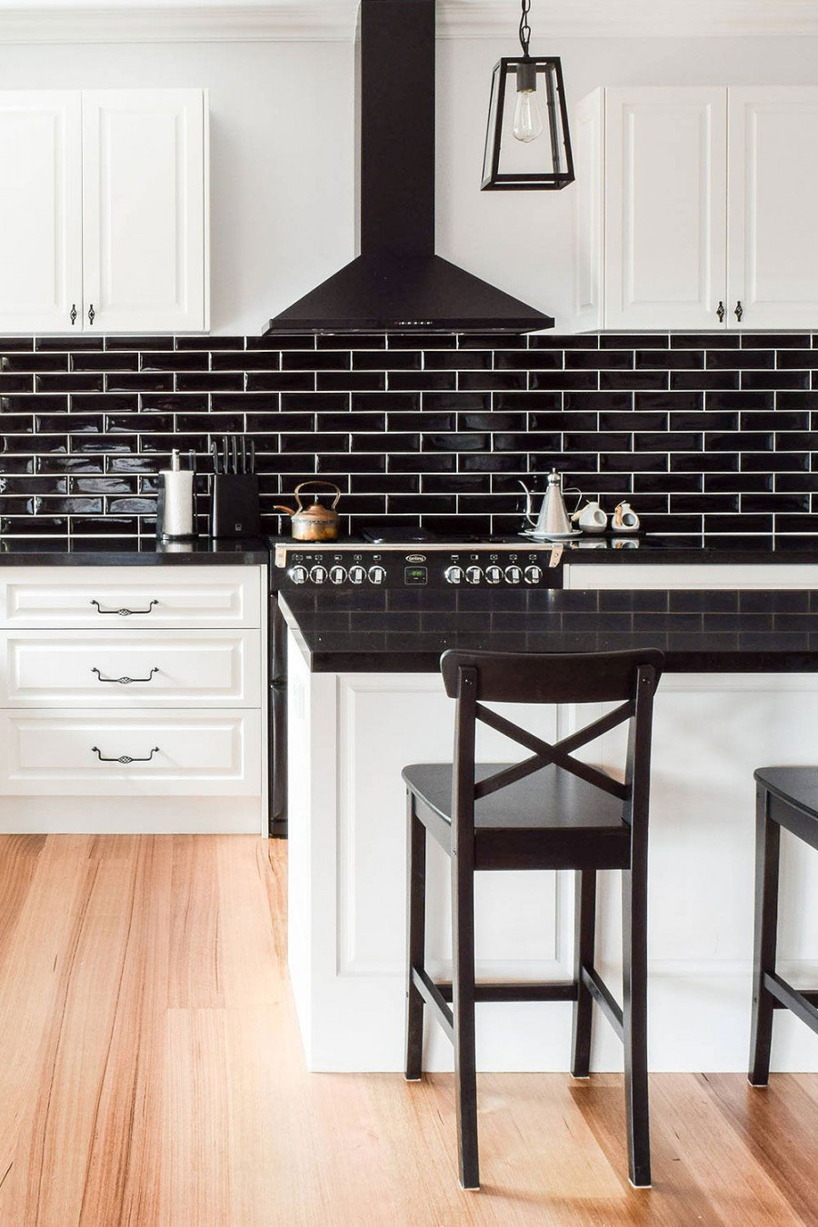 + Black Subway Backsplash ( Ideas ) - The Power of Black Color