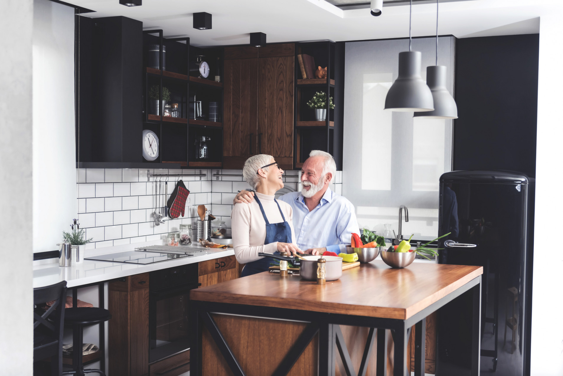 Black vs White vs Stainless Steel Appliances Don