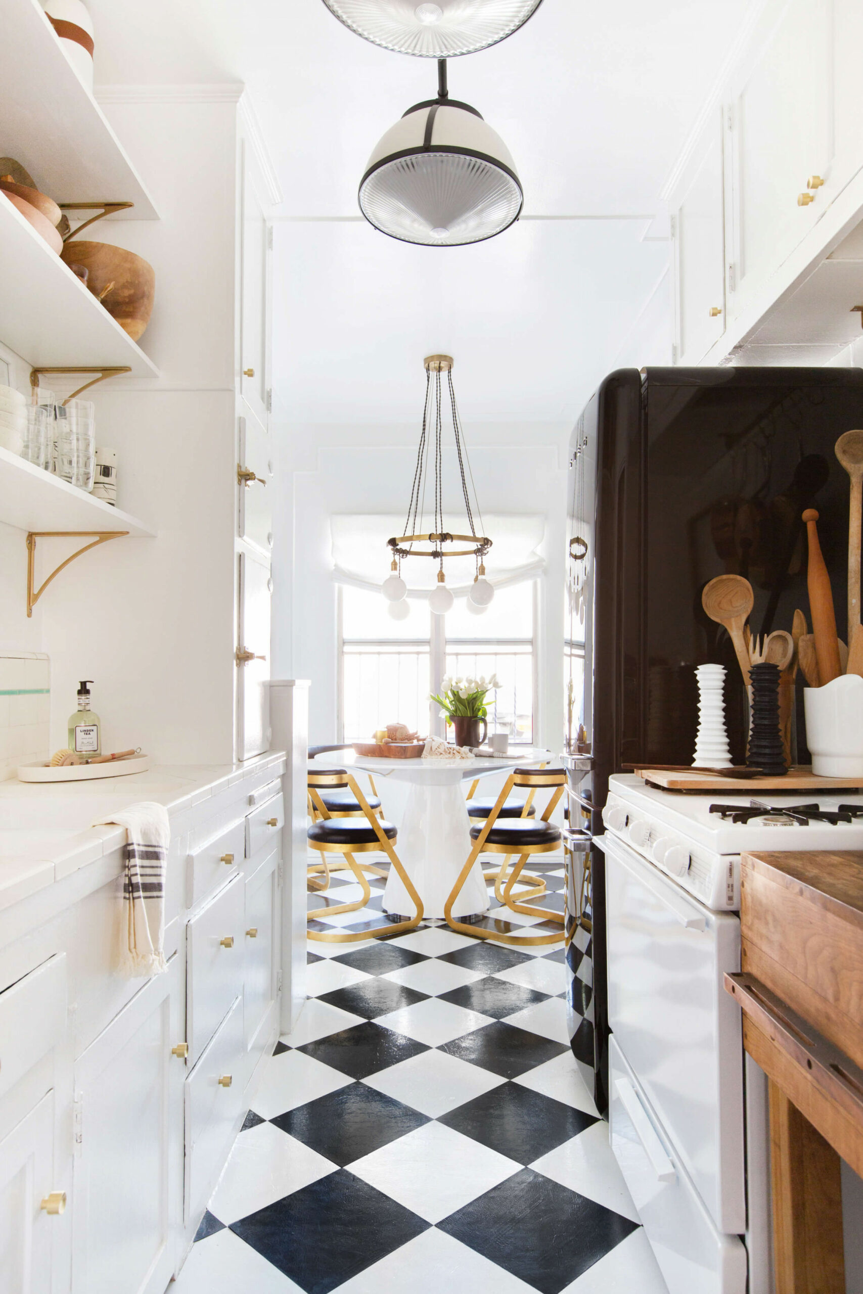 Checkerboard Kitchen Floor Ideas, Retro Tile Trend  domino