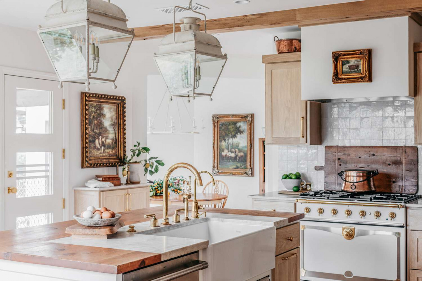 Chic and Timeless French Country Style Kitchens