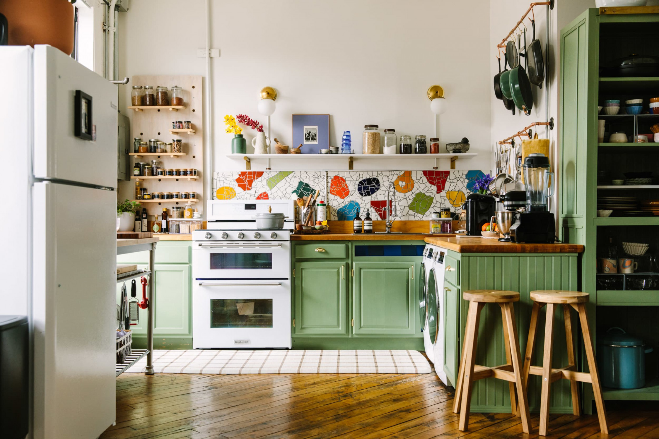 Cool Retro Kitchens - Fun Kitchens With Vintage Style