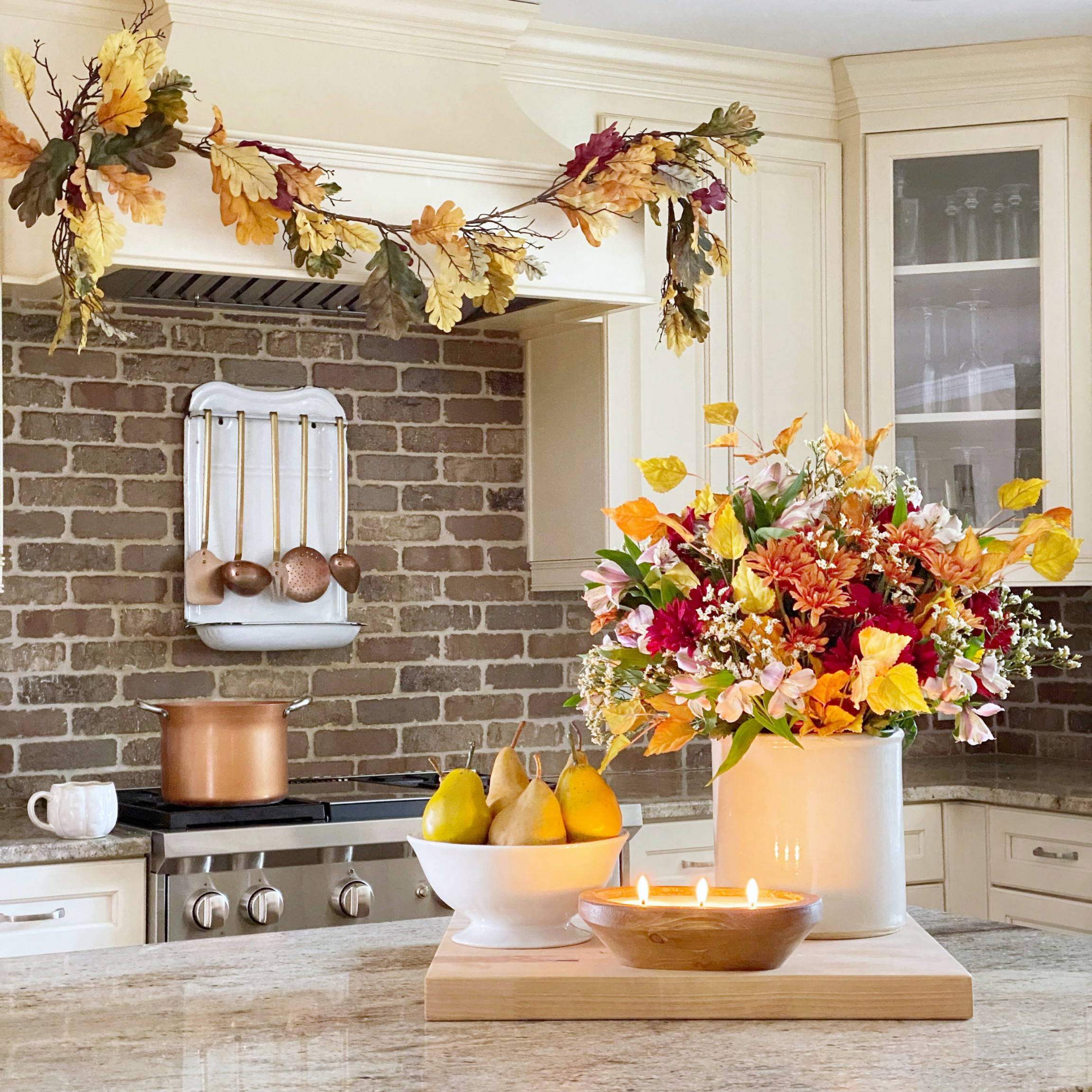 Decorating for Fall in the Kitchen - Cali Girl In A Southern World