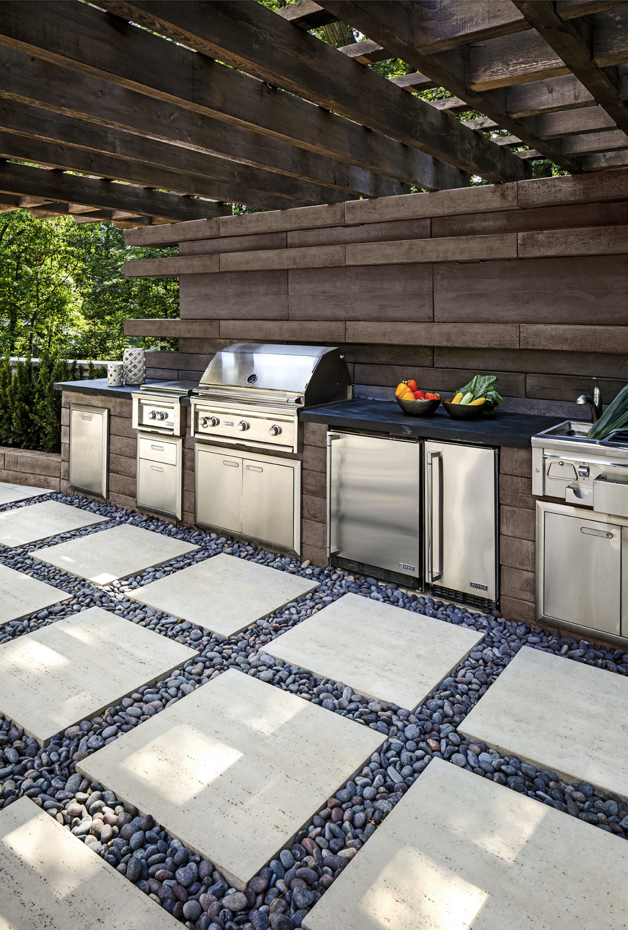 How To Create Your Custom Outdoor Kitchen