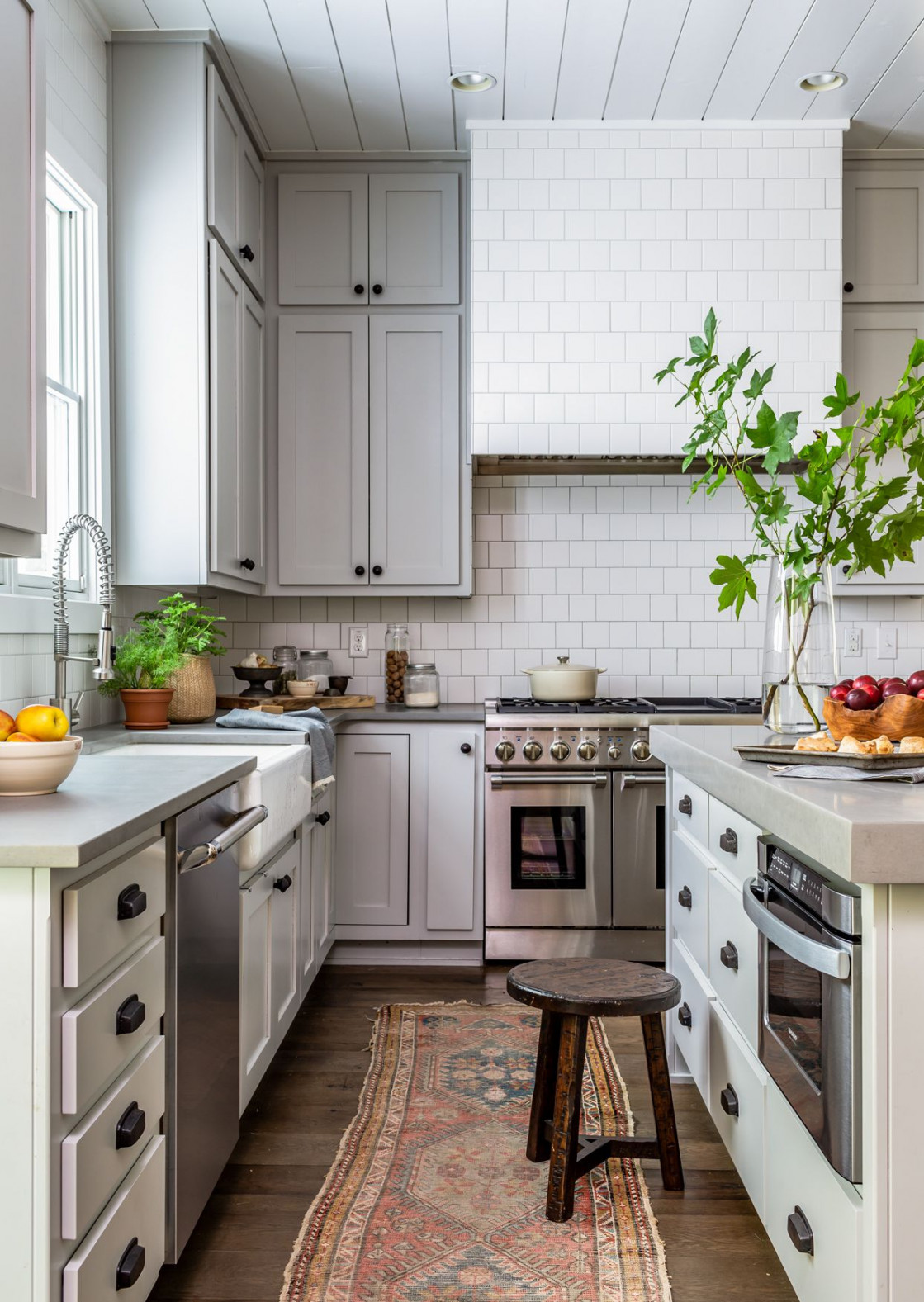 How to Get the Look of Transitional-Style Kitchens