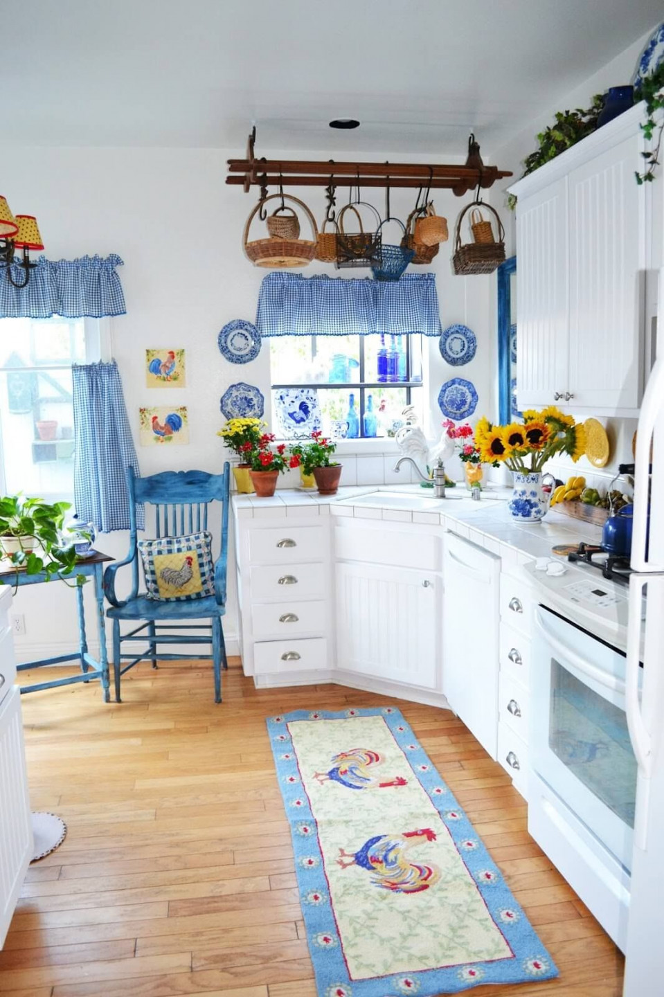 Light Blue Kitchen Design and Decor ideas to Make Your Kitchen