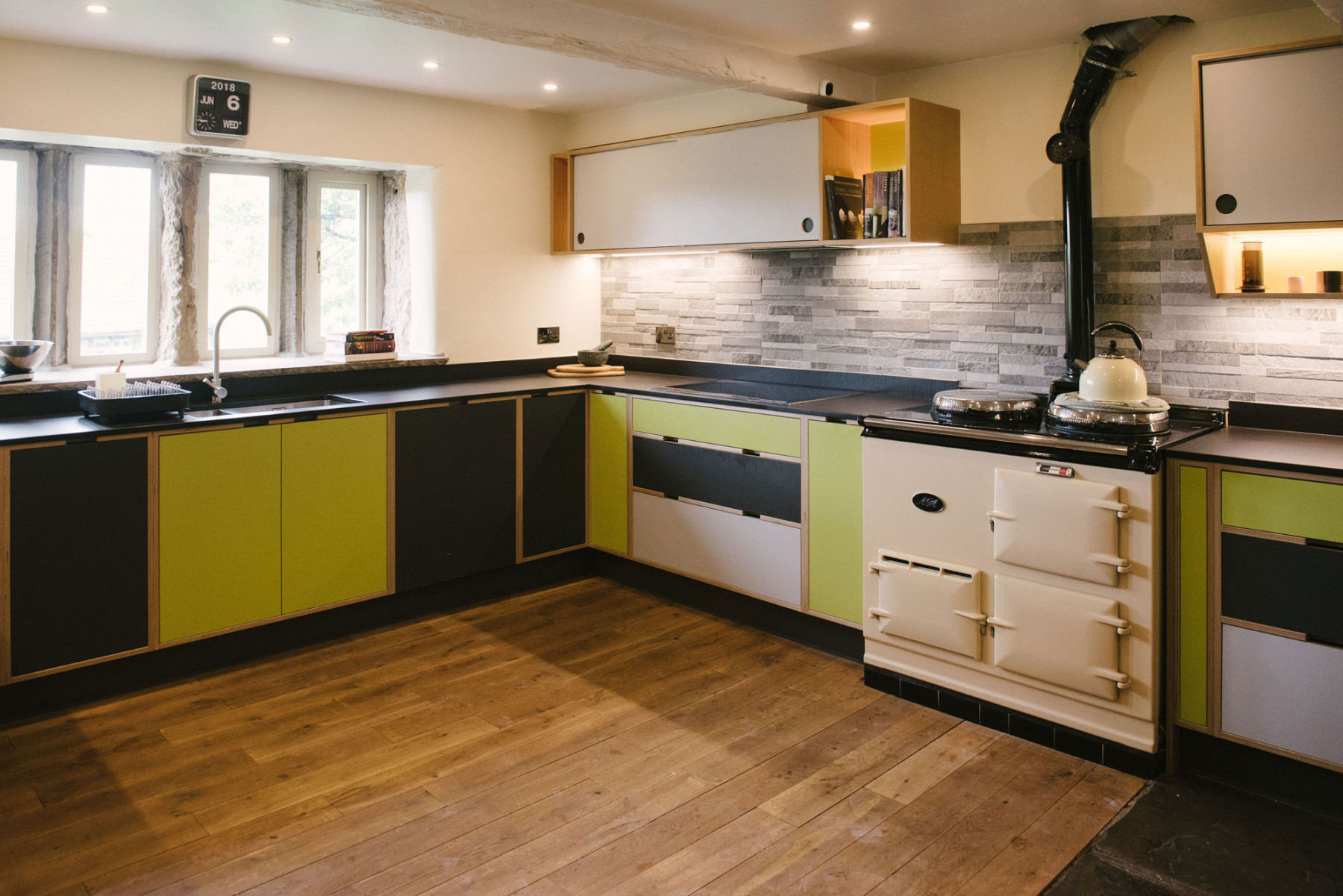 Low Ceiling Kitchen Design - Wood & Wire - Halifax Yorkshire UK