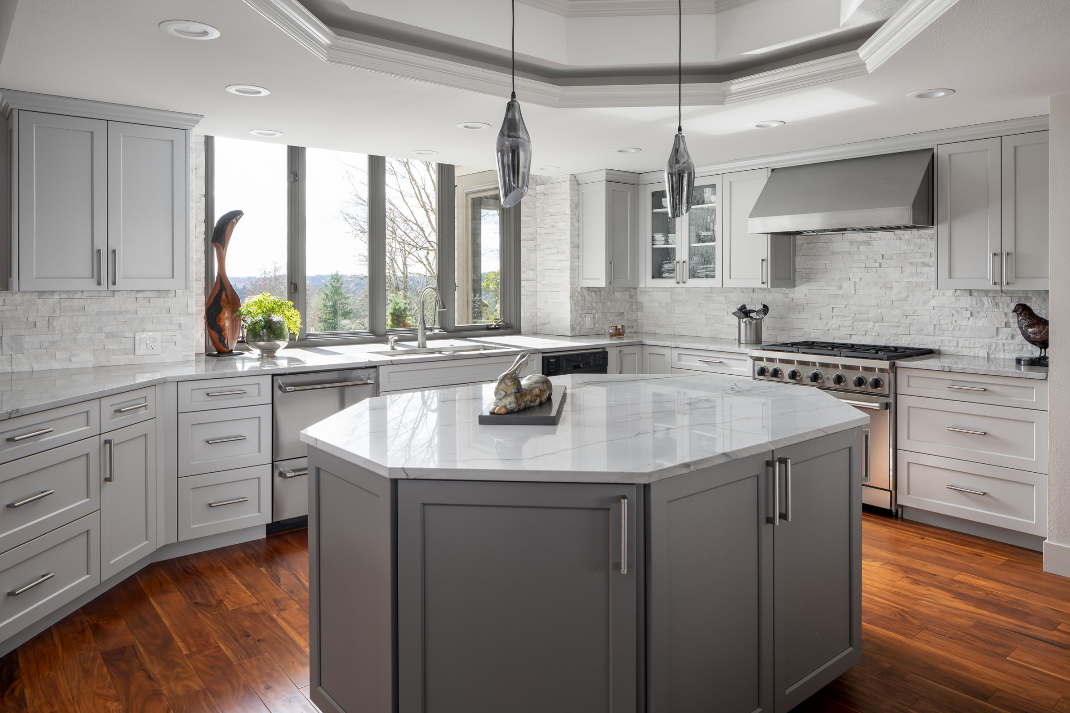 Octagon Kitchen Island - Photos & Ideas  Houzz