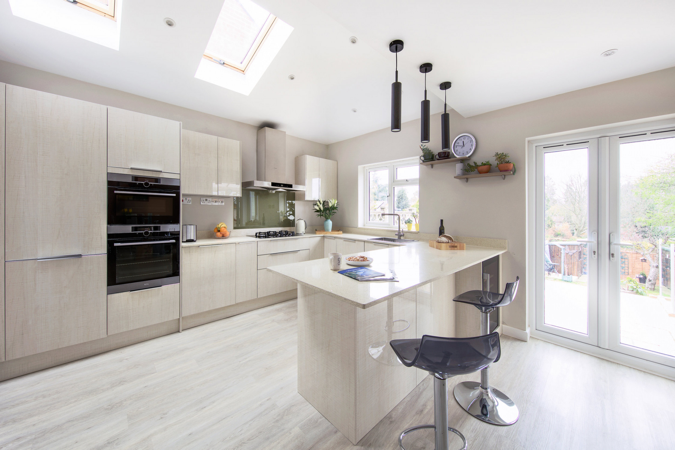 Simple L-shaped Kitchen With Peninsula Island  Deson Kitchens