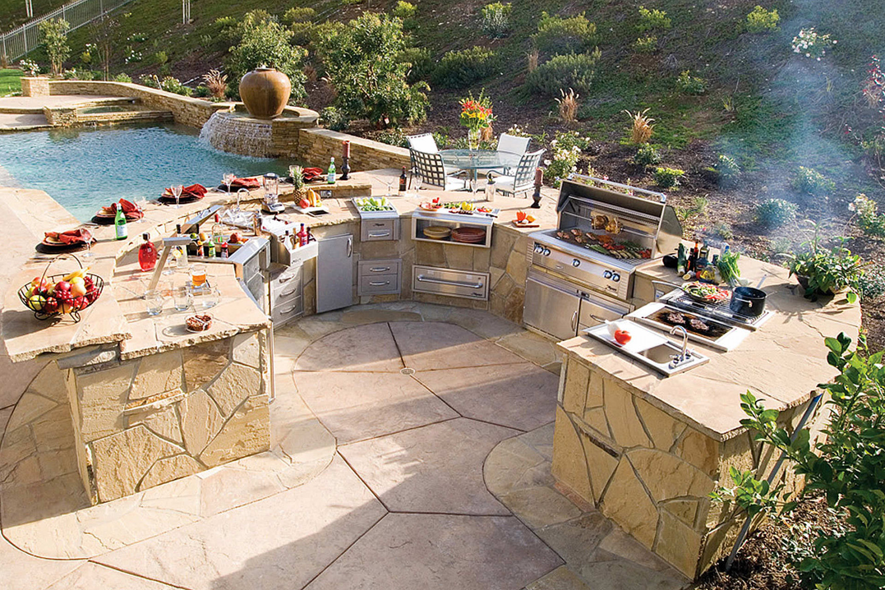 Steps To Designing The Ultimate Outdoor Kitchen