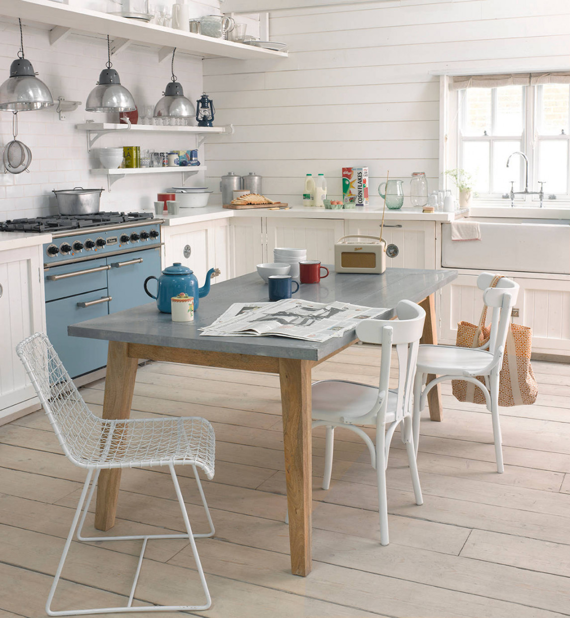 Table In Middle Of The Kitchen Ideas - Photos & Ideas  Houzz