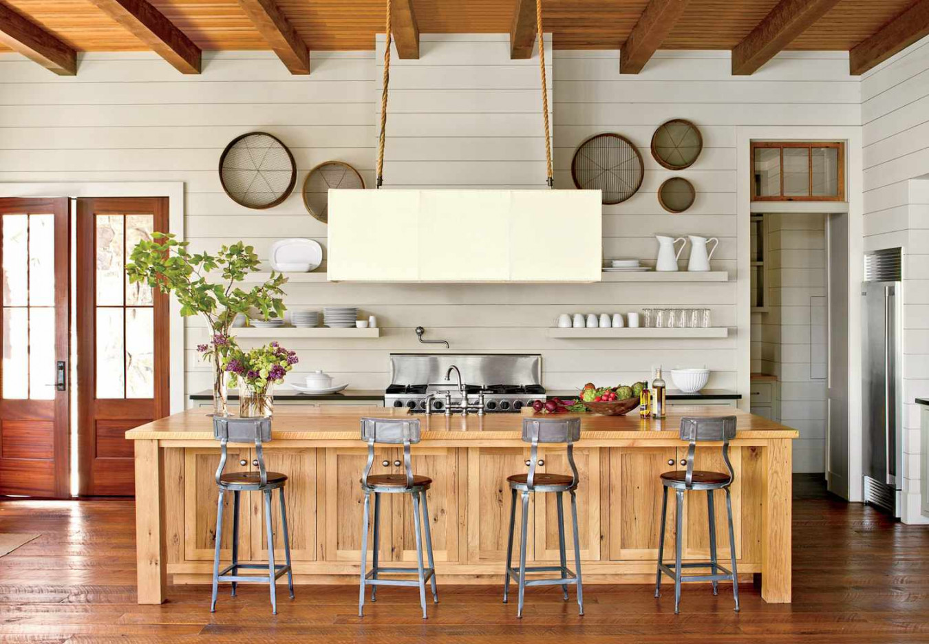 Things You Should Know Before You Use Shiplap In Your Home