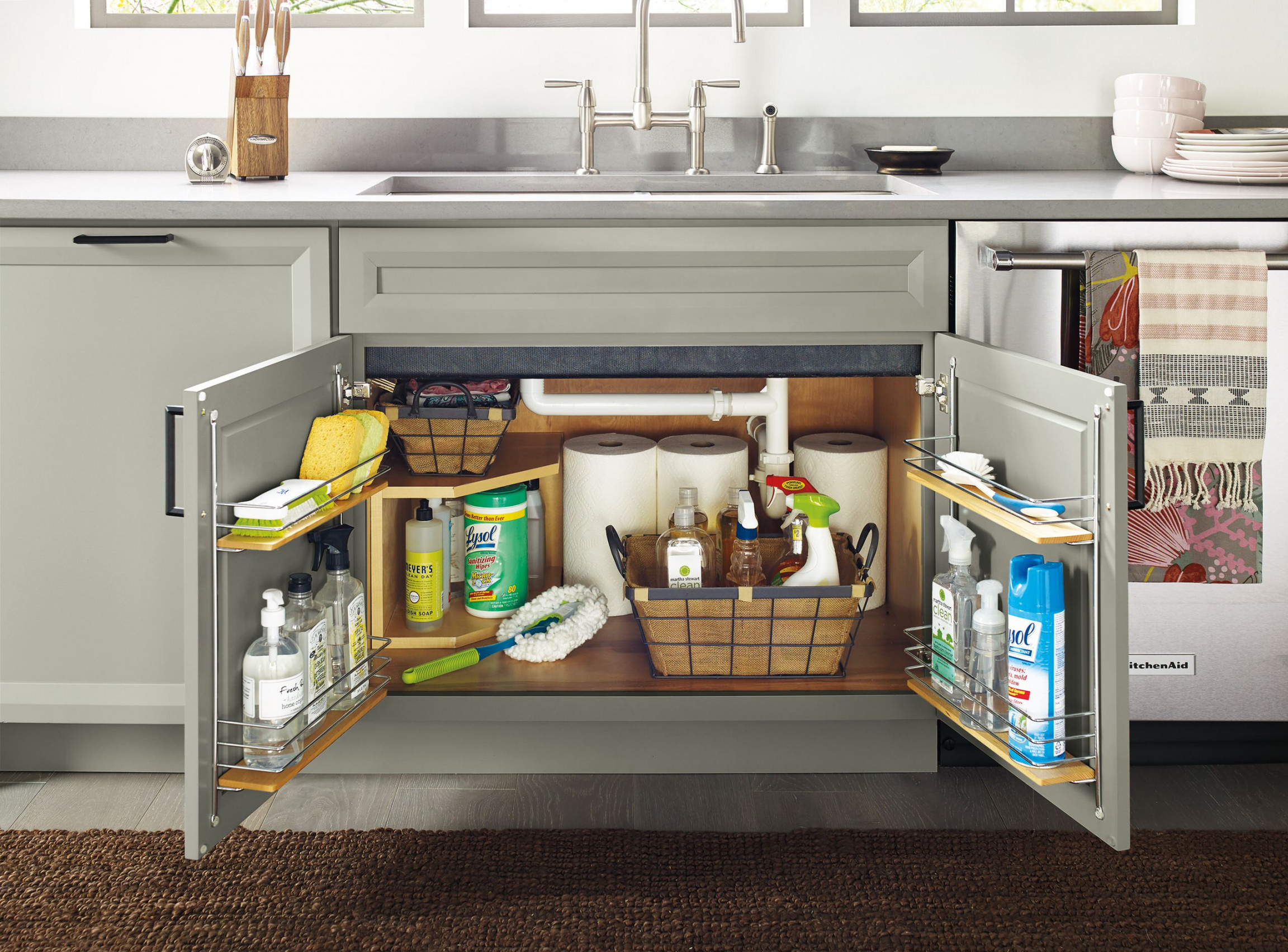 Ways to Organise Your Under-sink Kitchen Cabinet  Houzz UK