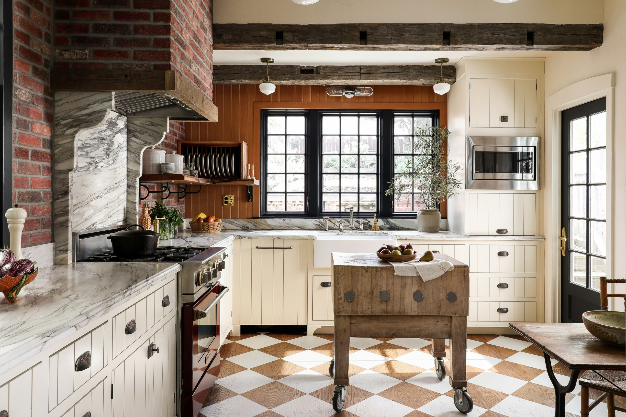 Why the English Country Kitchen Endures  Architectural Digest