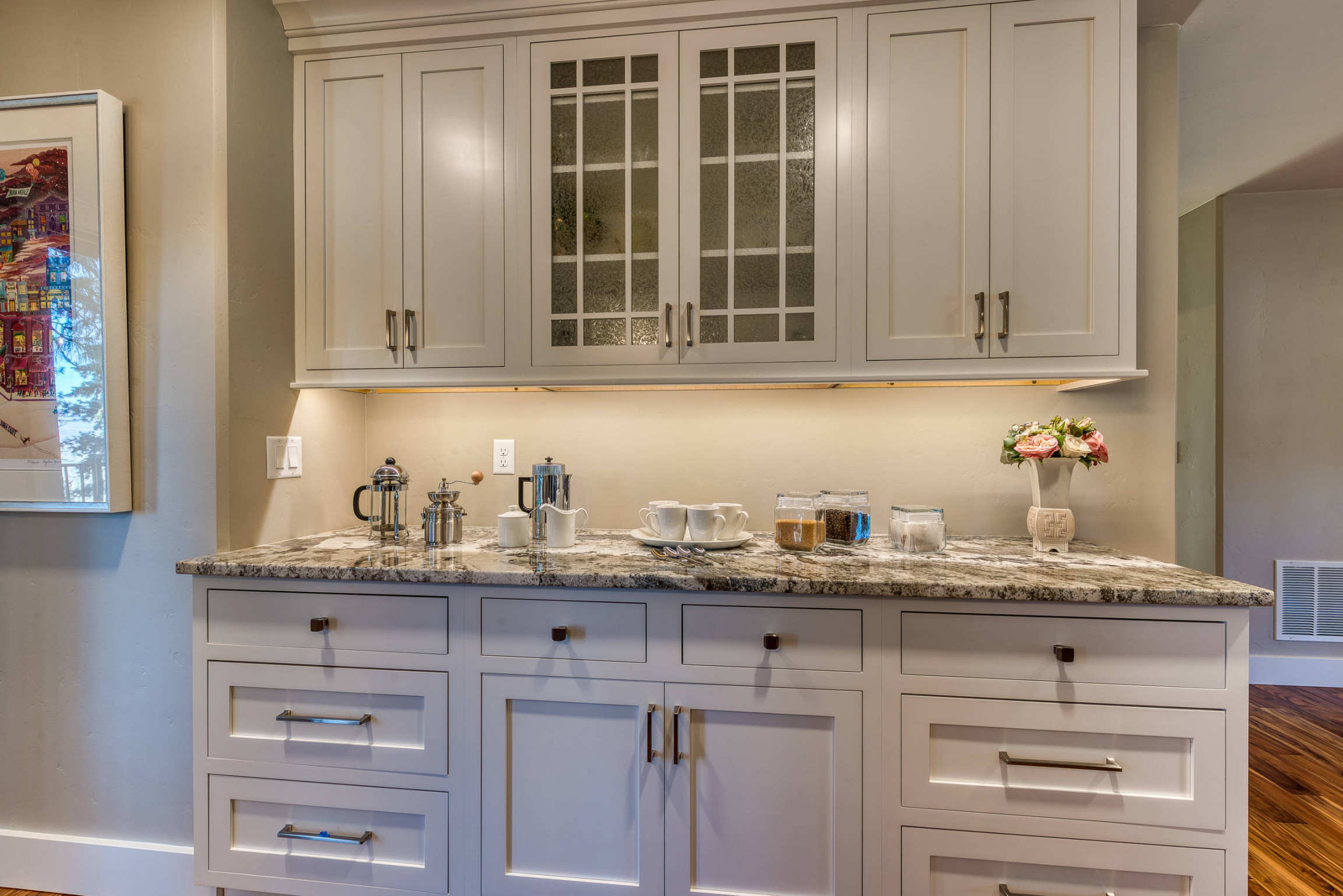 Built In Buffet - Photos & Ideas  Houzz