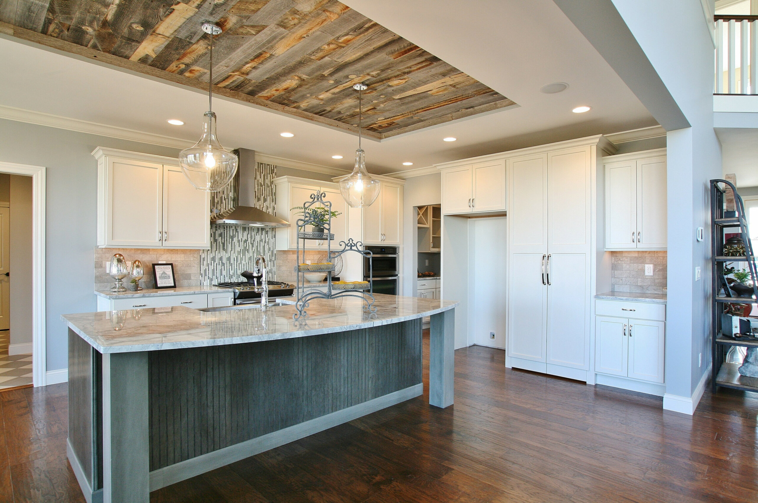 Ceiling Wood Planks:  Styles You