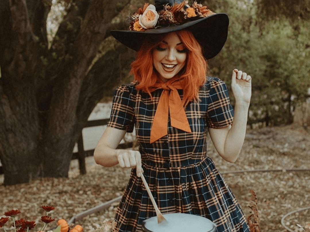 Easy DIY Witch Costume Ideas for Halloween () - Parade