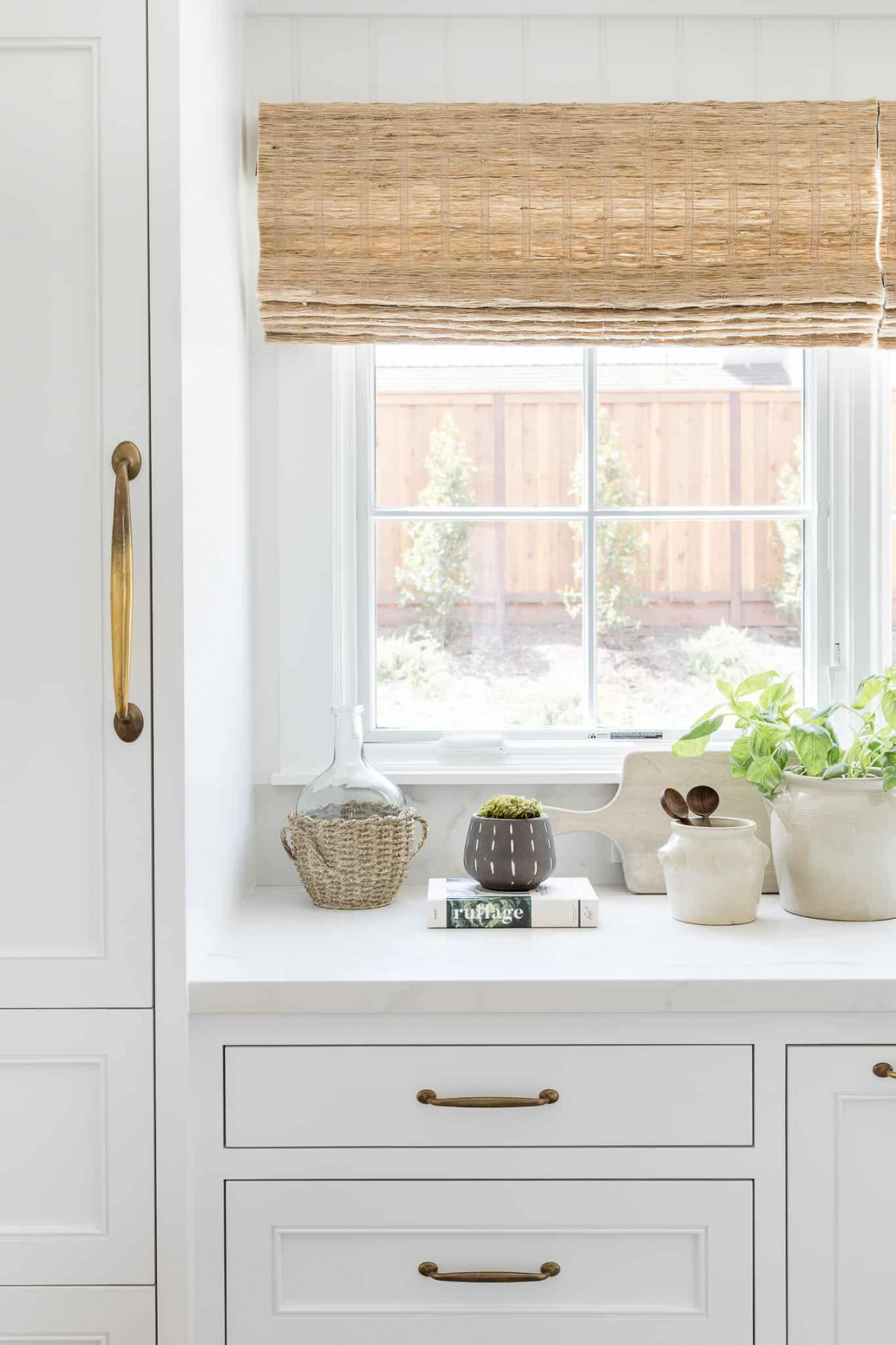 Kitchen Window Décor Ideas You Can Easily Pull Off