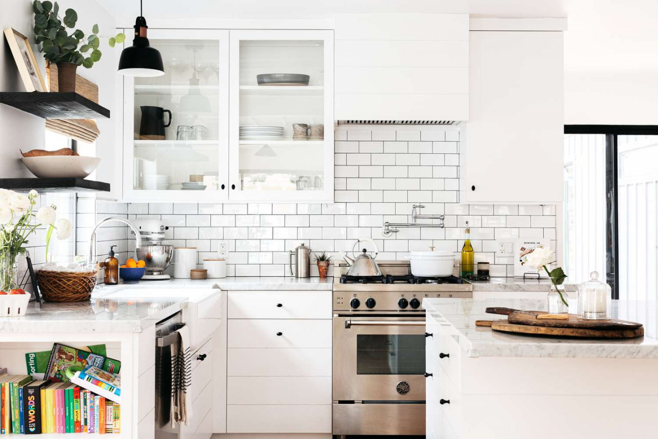 Modern White Kitchens to Copy