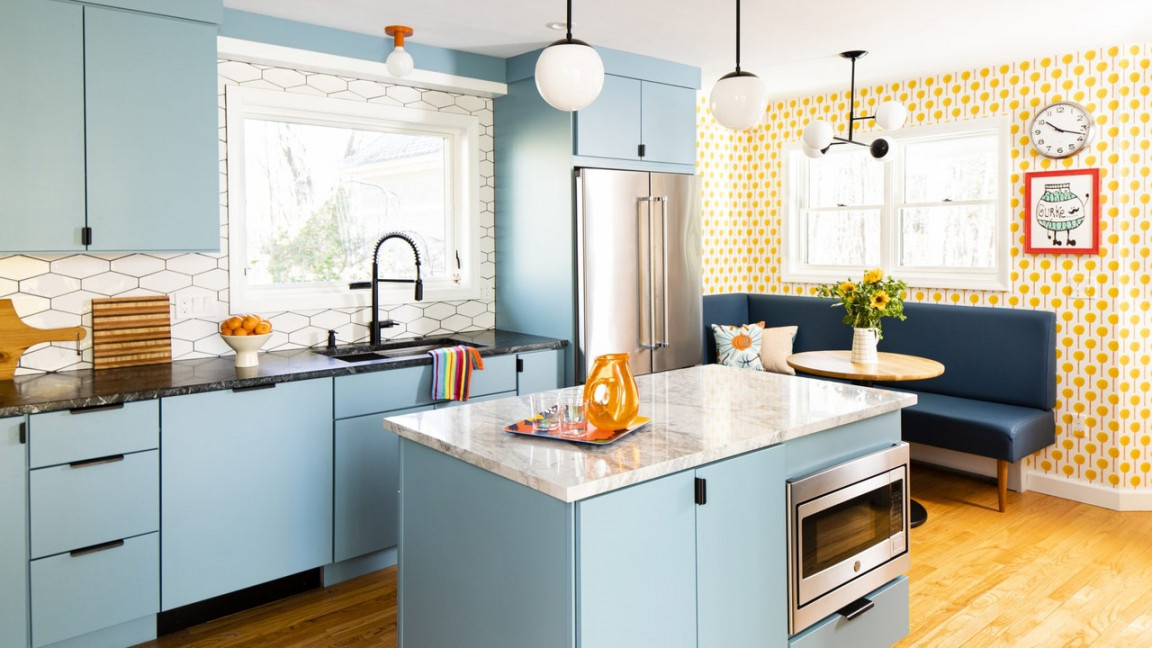 This Kitchen Goes From Depressing to Delightful With Blue Cabinets