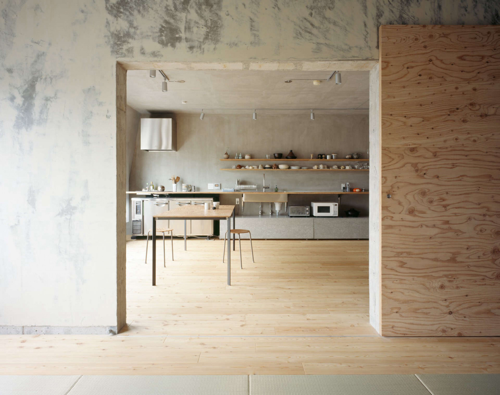 Kitchen of the Week: A Minimalist, Wabi-Sabi Kitchen in a