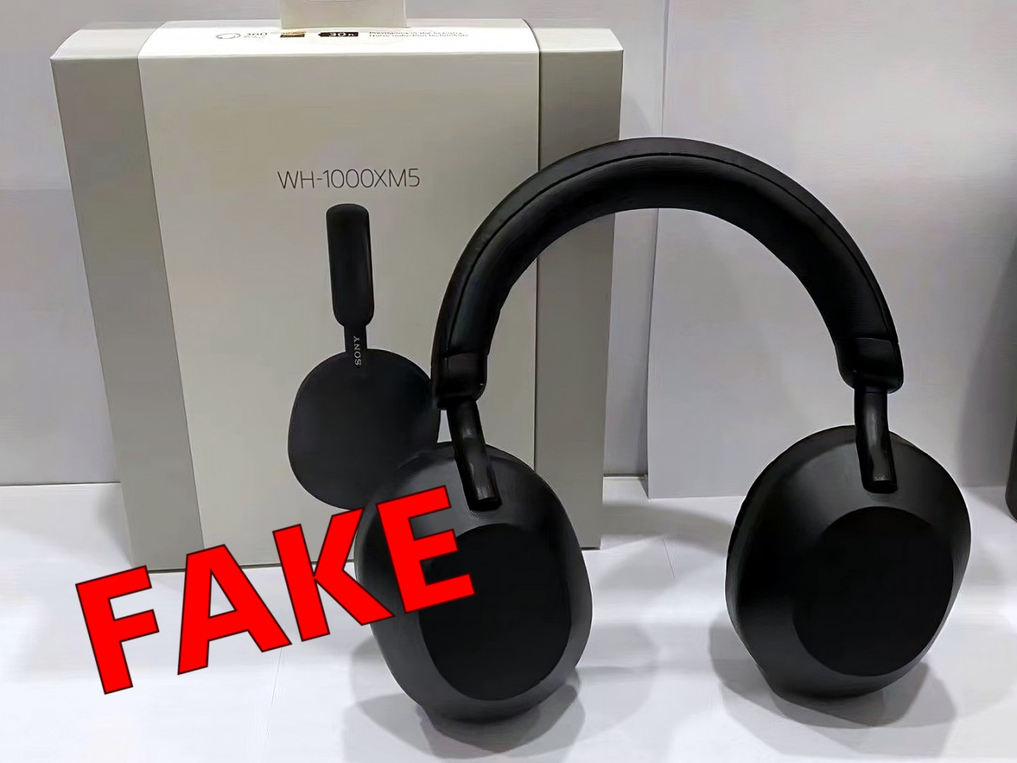 The Walkman Blog: Fake Sony WH-XM appearing on Chinese Online