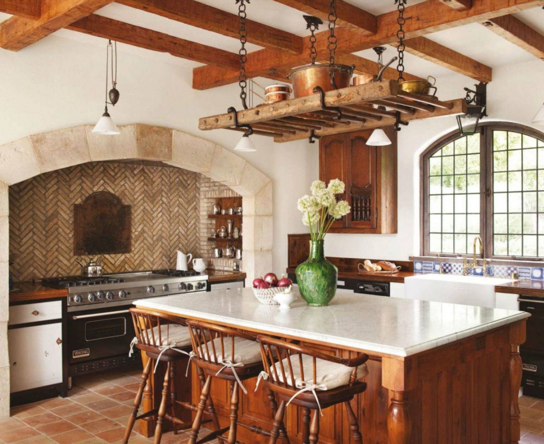 Tuscan Kitchens: Bring the Look of Italy Back Home