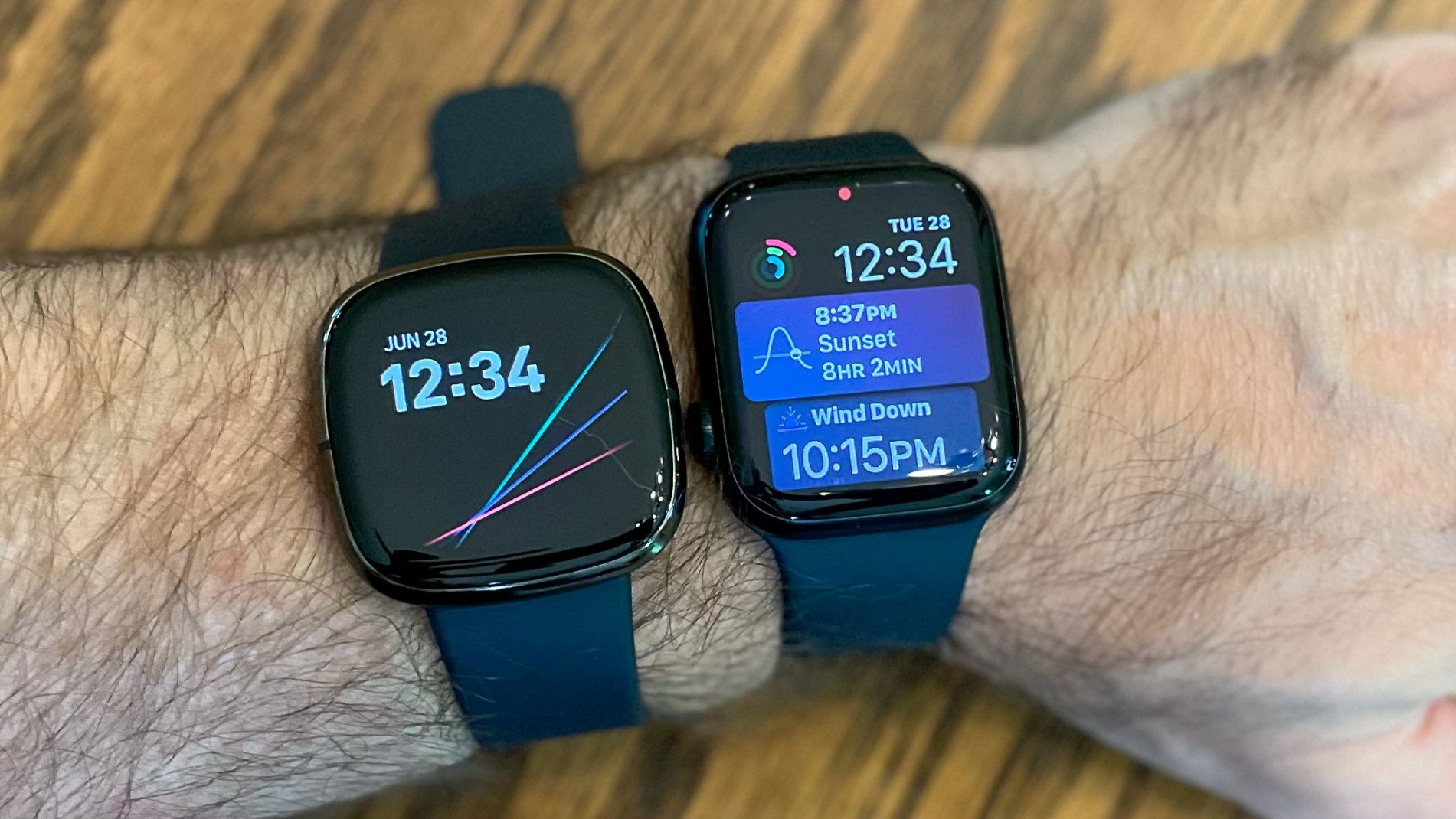 Apple Watch  vs