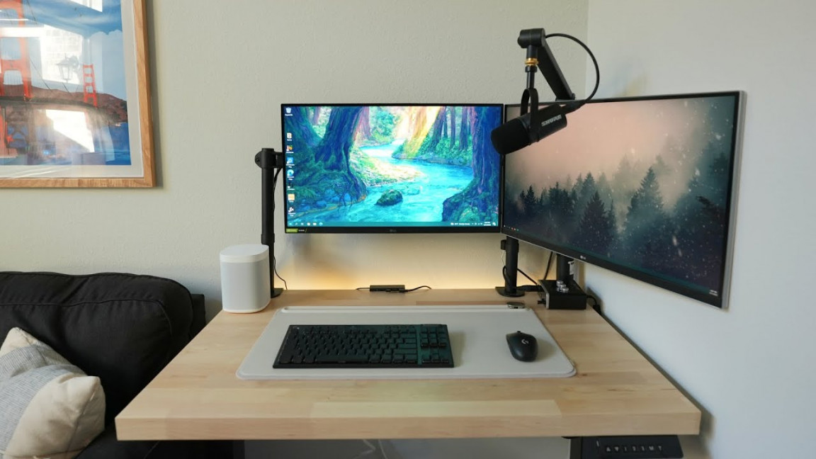 Compact Minimal Desk Setup for WFH and Gaming