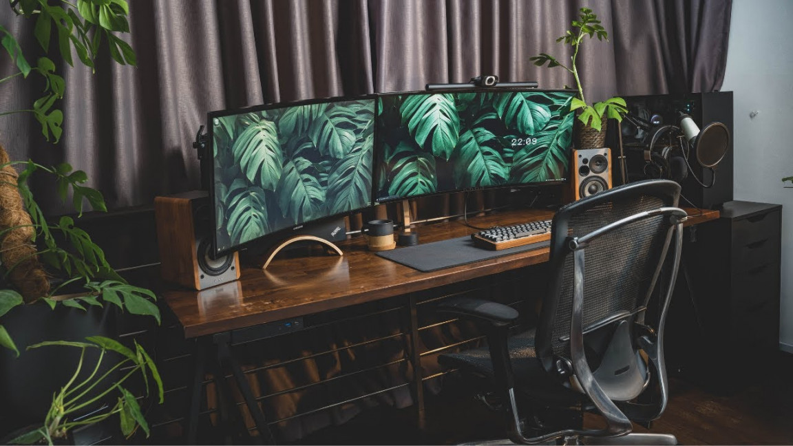 Get Inspired by This Stunning Nature-Themed Work and Gaming Desk Setup Tour