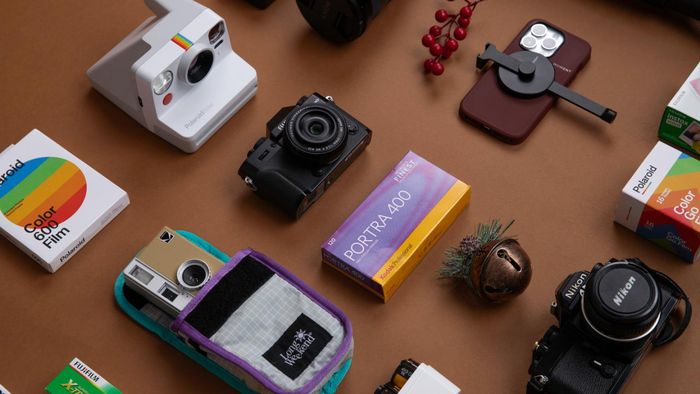 Gift Guide for the Photographer  Filters, Lenses, Courses, - Moment