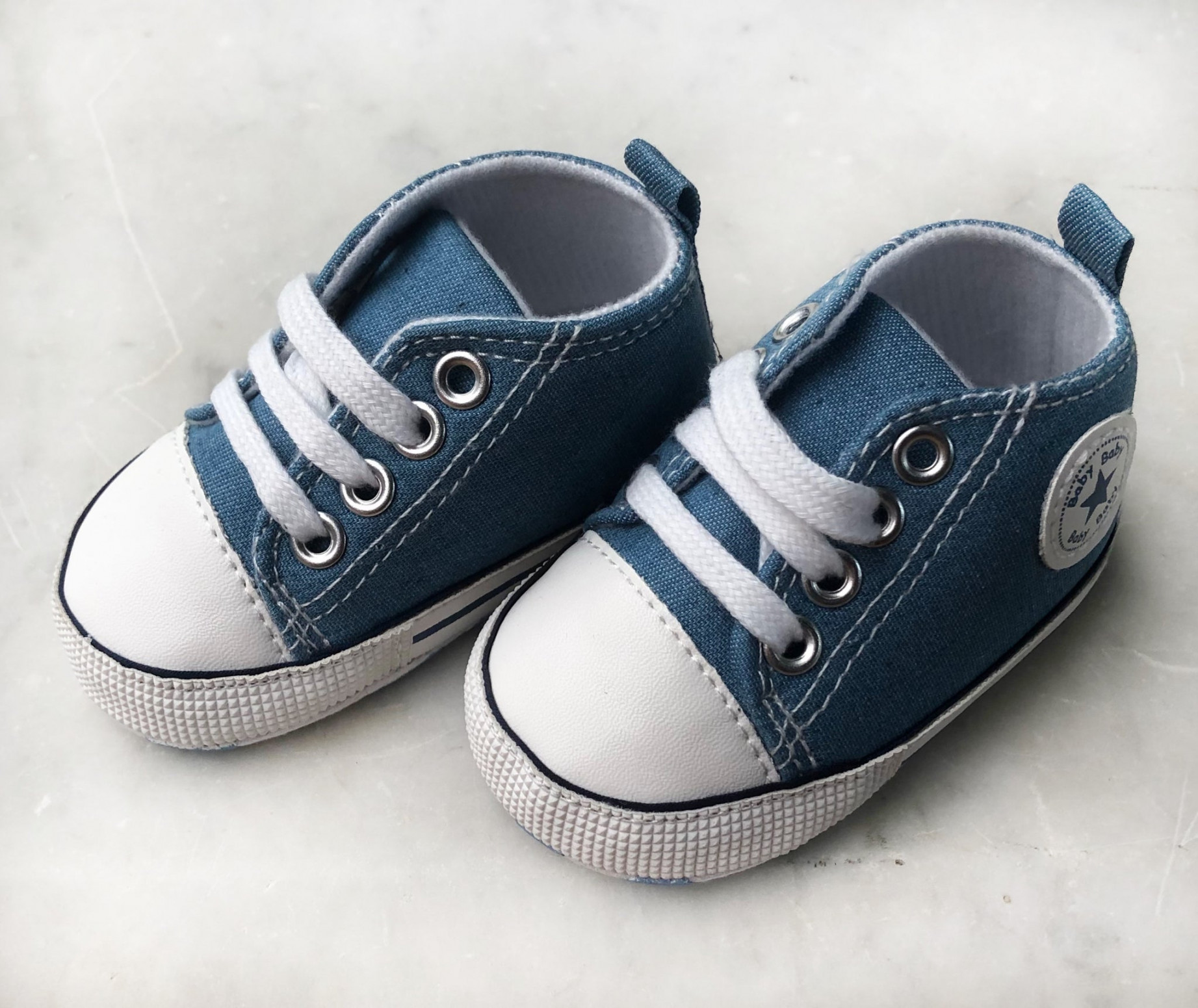 Gift Ideas - Baby Shoes - Sneaker. Denim