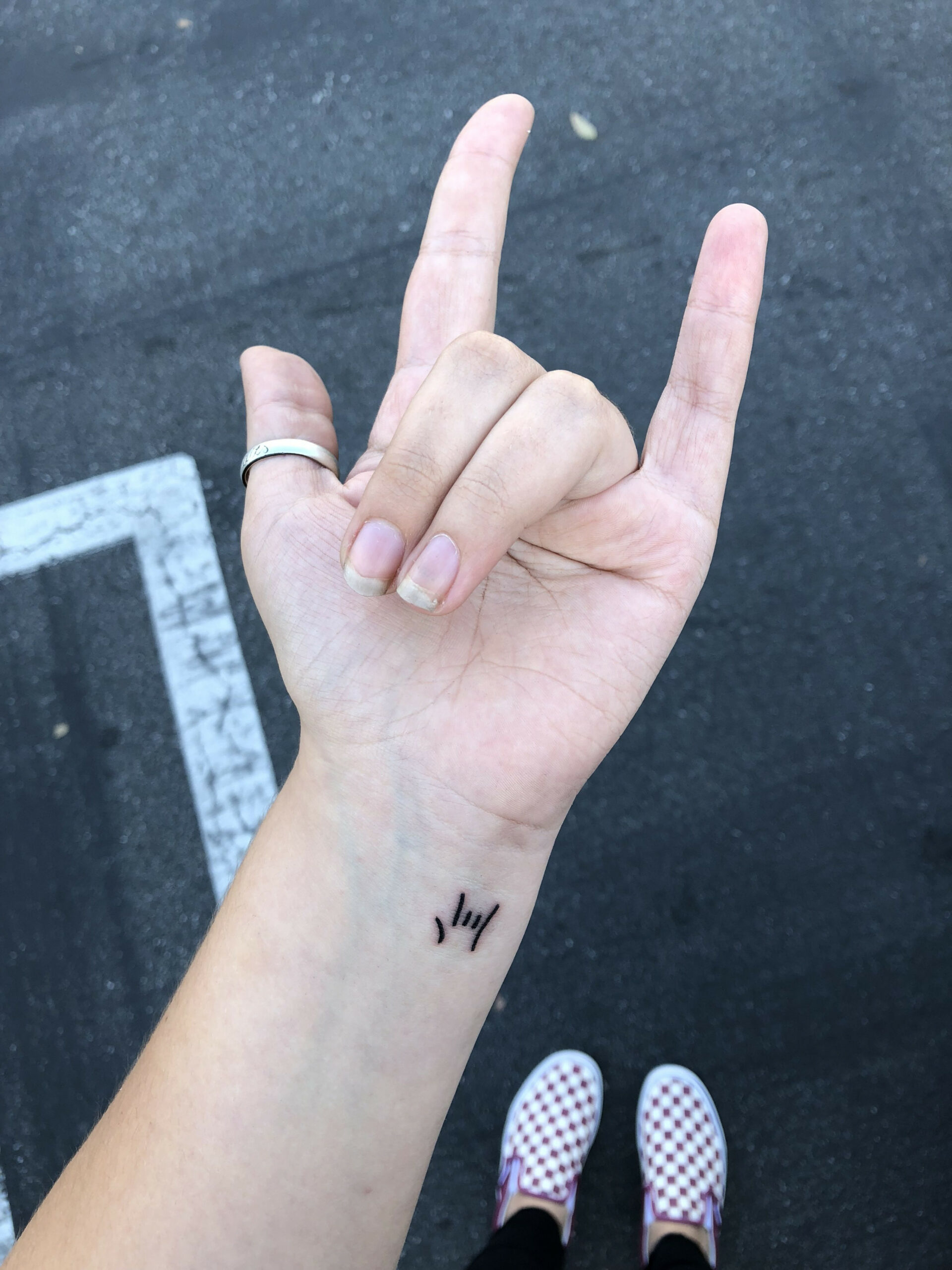 I love you” in sign language  Sign language tattoo, Love yourself