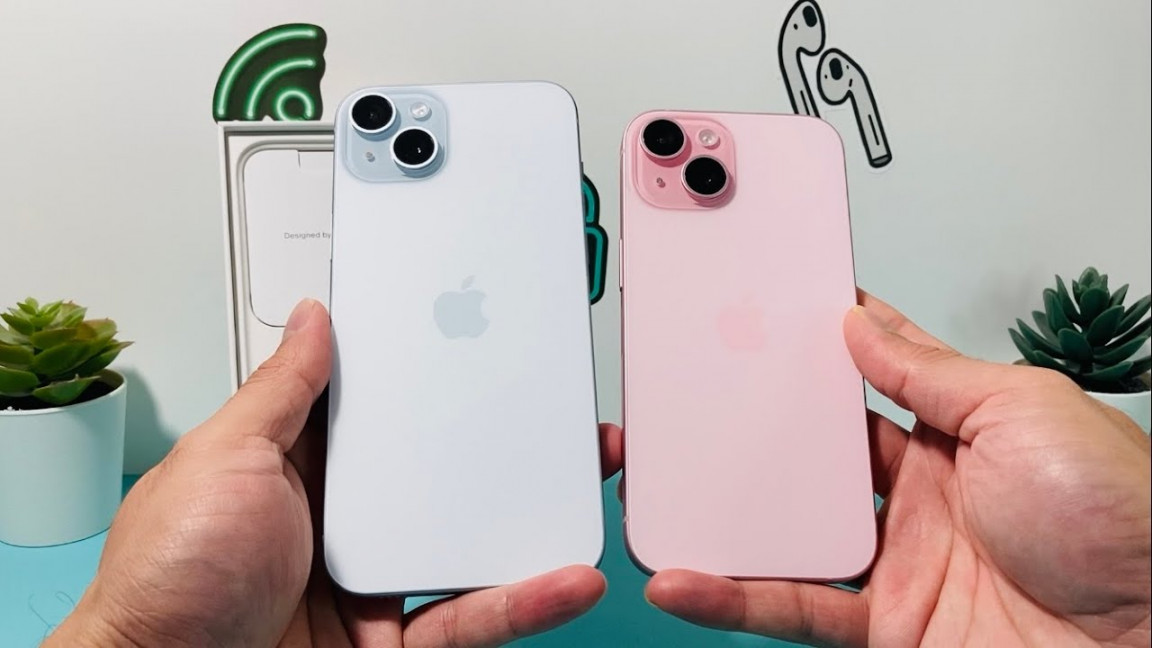 iPhone  /  Plus Blue vs Pink Color Comparison