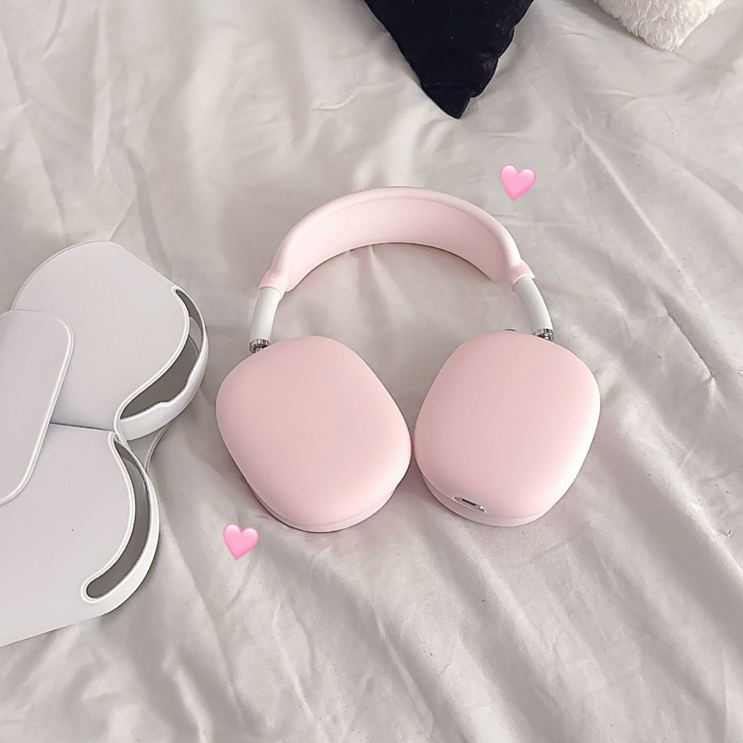 My AirPods max 💗🥹  Pink headphones, Cute headphones, Apple