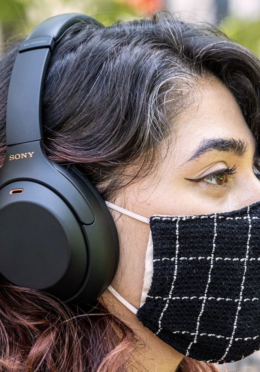 Sony WH-XM review: the best noise-canceling headphones get